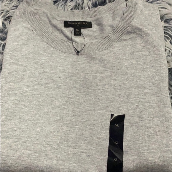 A super soft grey sweater!! - Picture 4 of 4